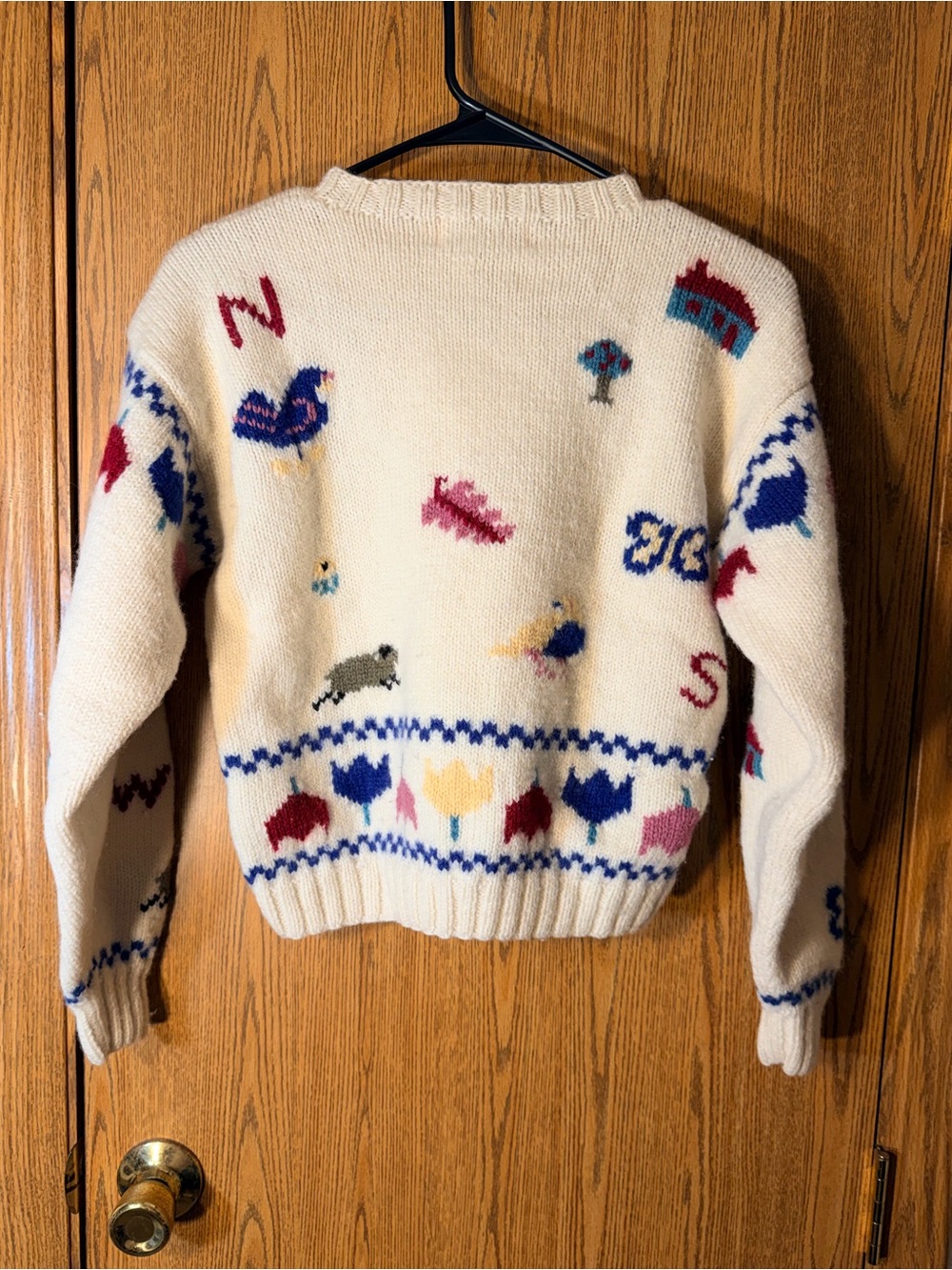 L.L. Bean Rare Vintage 1980s 100% Wool Farmhouse Motif Sweater - Picture 6 of 6